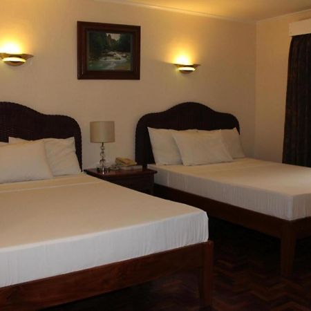 โรงแรมแวเคชั่น เซบู Cebu ภายนอก รูปภาพ