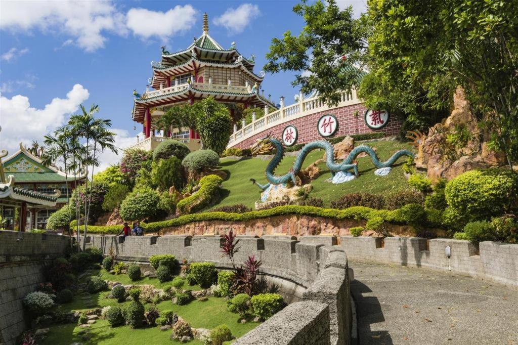 โรงแรมแวเคชั่น เซบู Cebu ภายนอก รูปภาพ