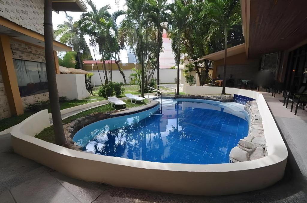โรงแรมแวเคชั่น เซบู Cebu ภายนอก รูปภาพ